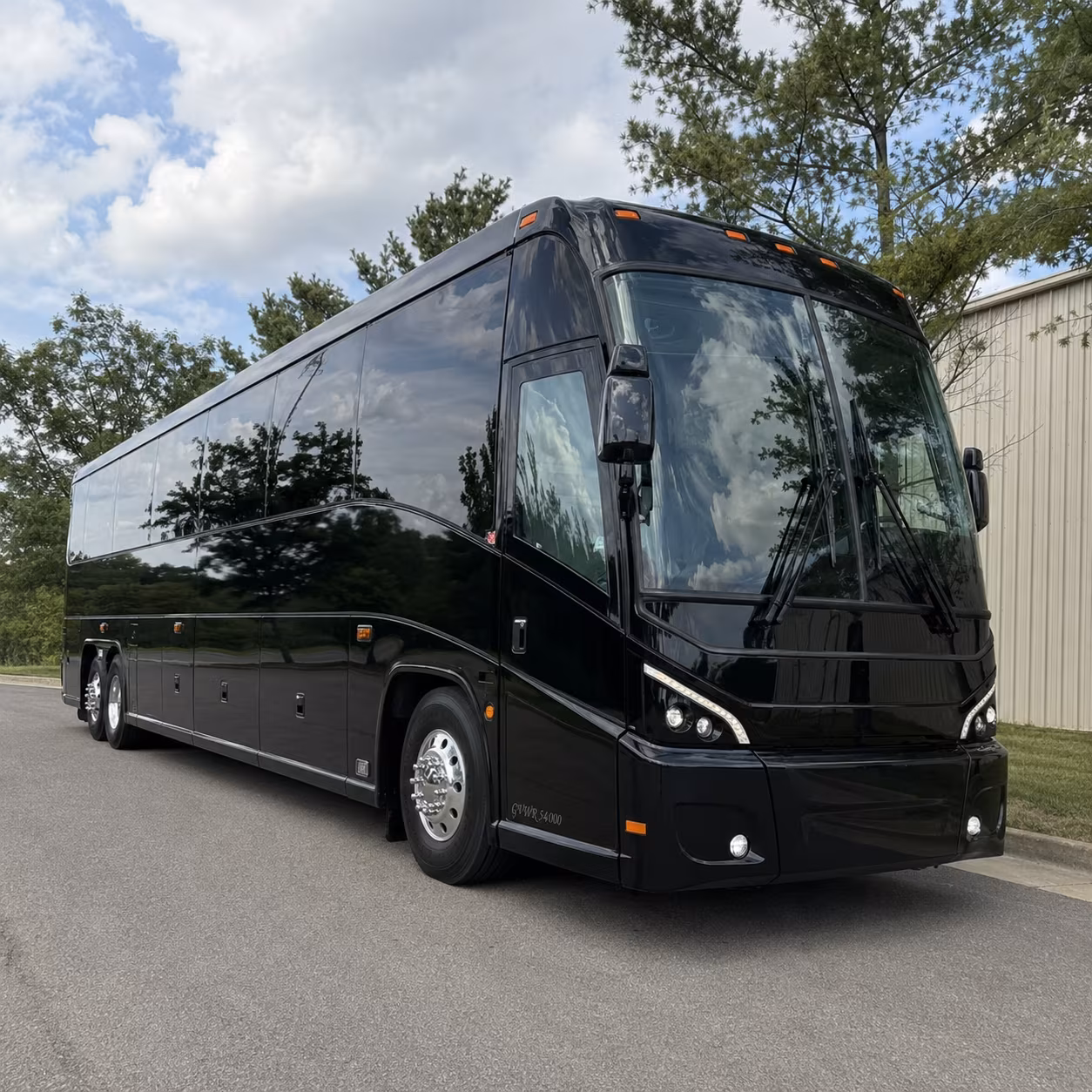 airport shuttle buses for groups flying into westchester county airport hpn