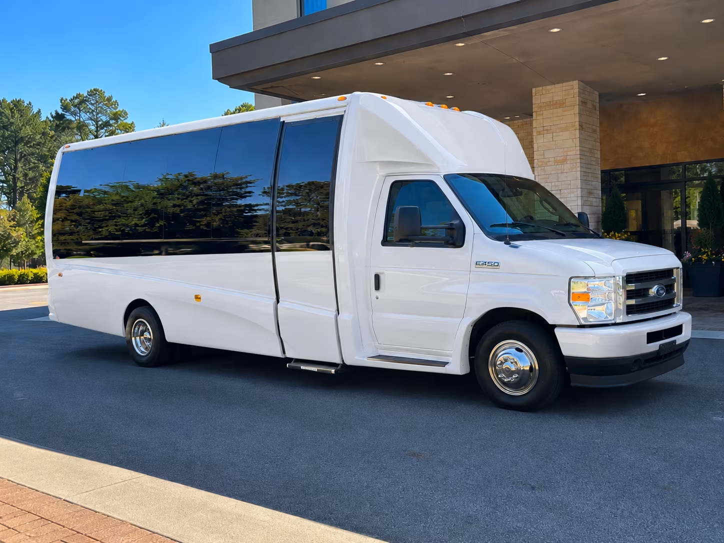 bus rentals for concerts at pnc bank arts center and new jersey venues