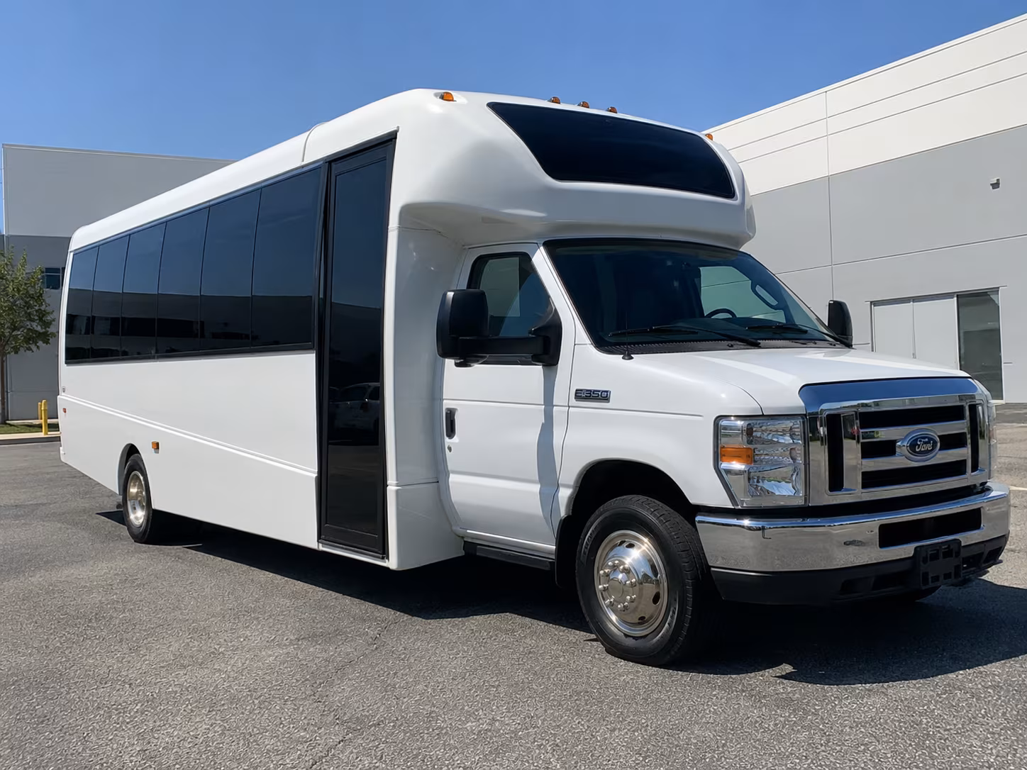 corporate shuttle buses for mount vernon commuters and business events