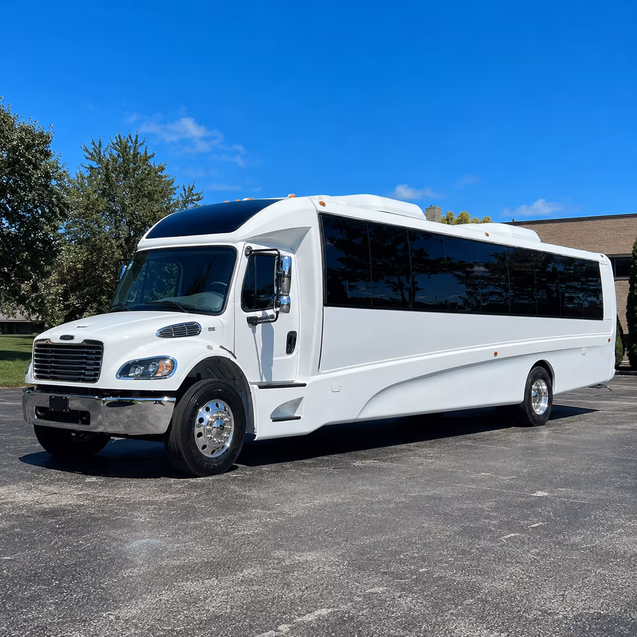 mount vernon 18 passenger minibus